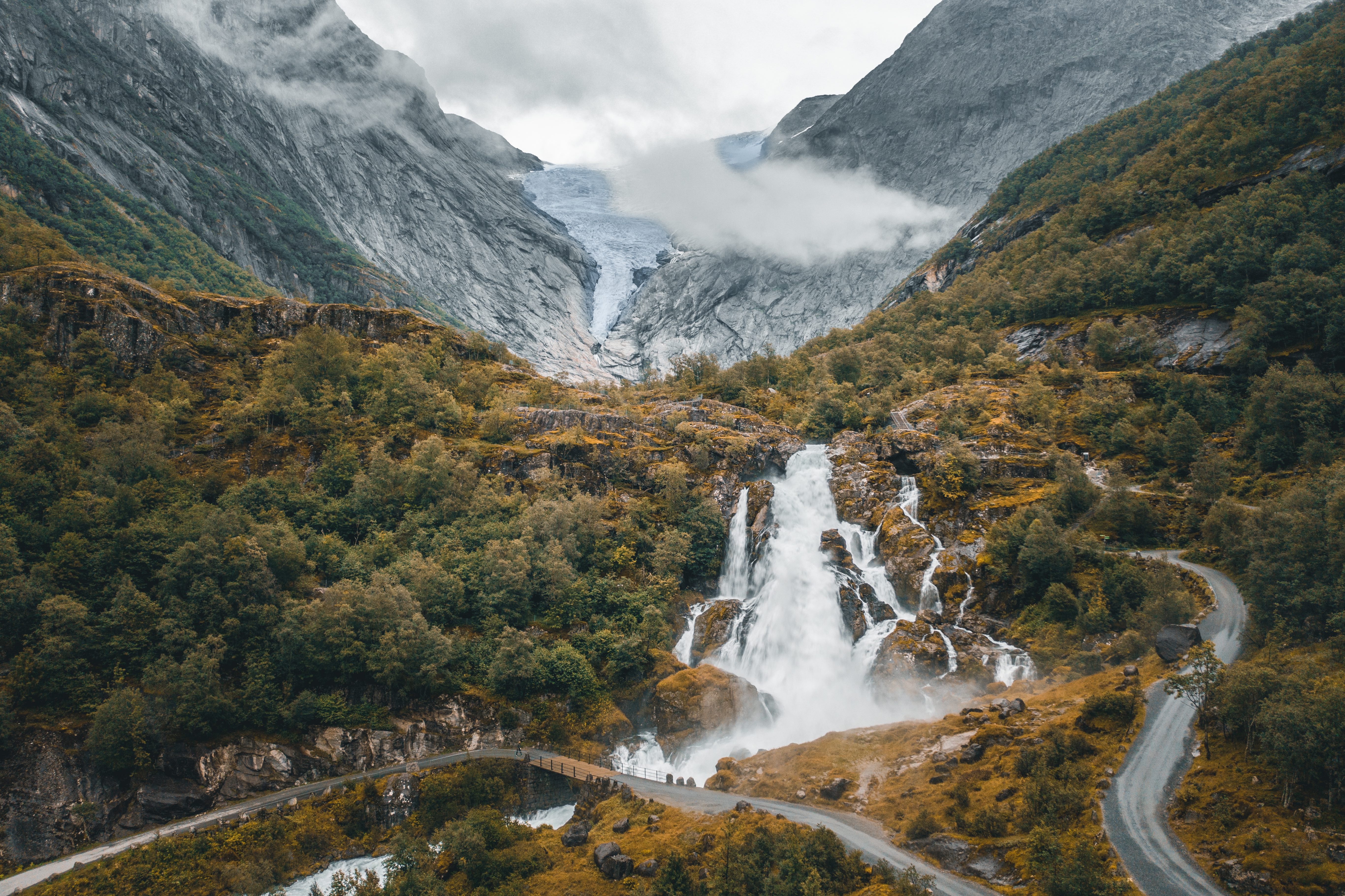 Briksdalsbreen