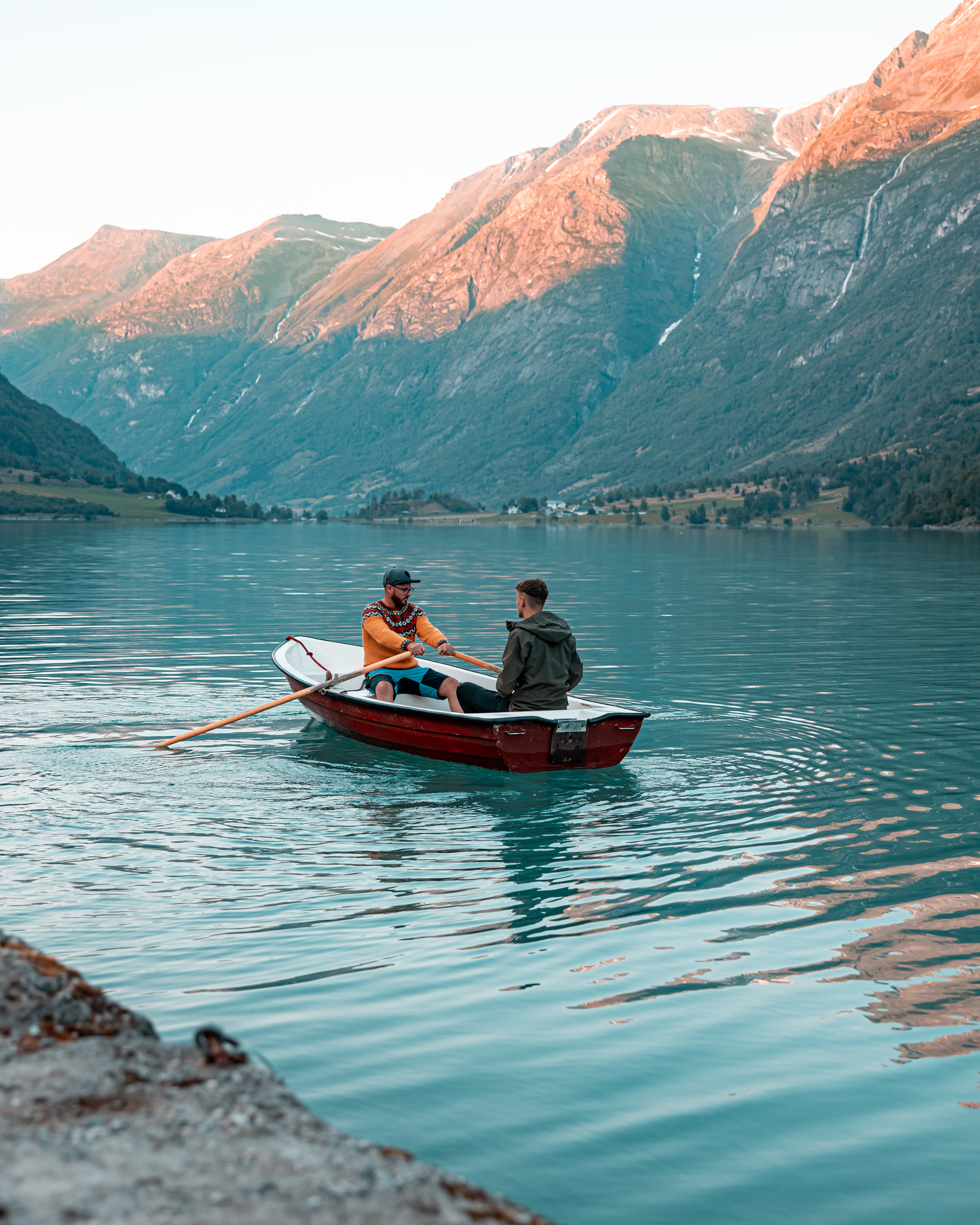 Oldenvatn i skumring Oldeskaret i Oldedalen - Ruben Soltvedt
