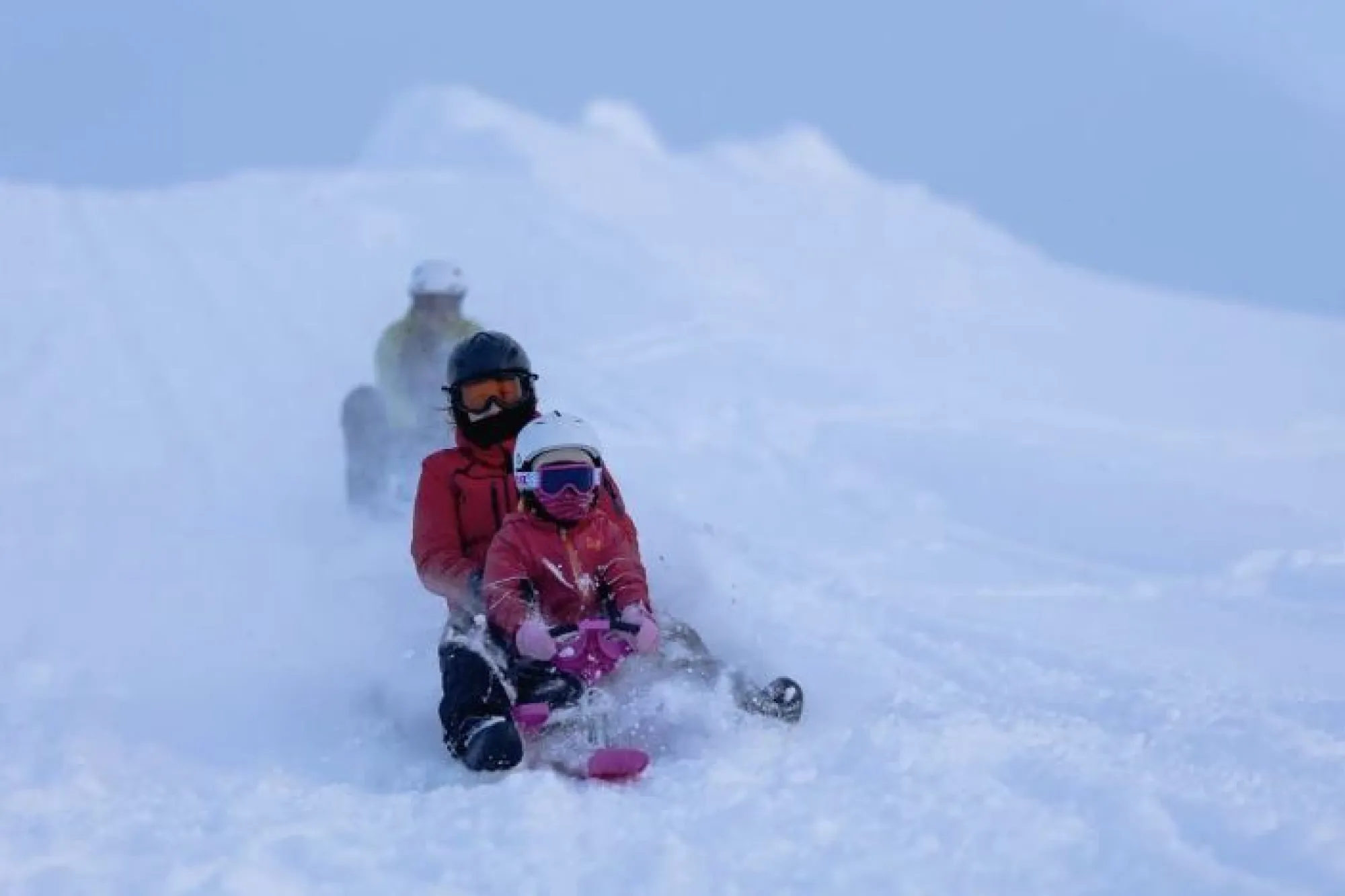 Aking frå Loen Skylift. snø vinter Hoven