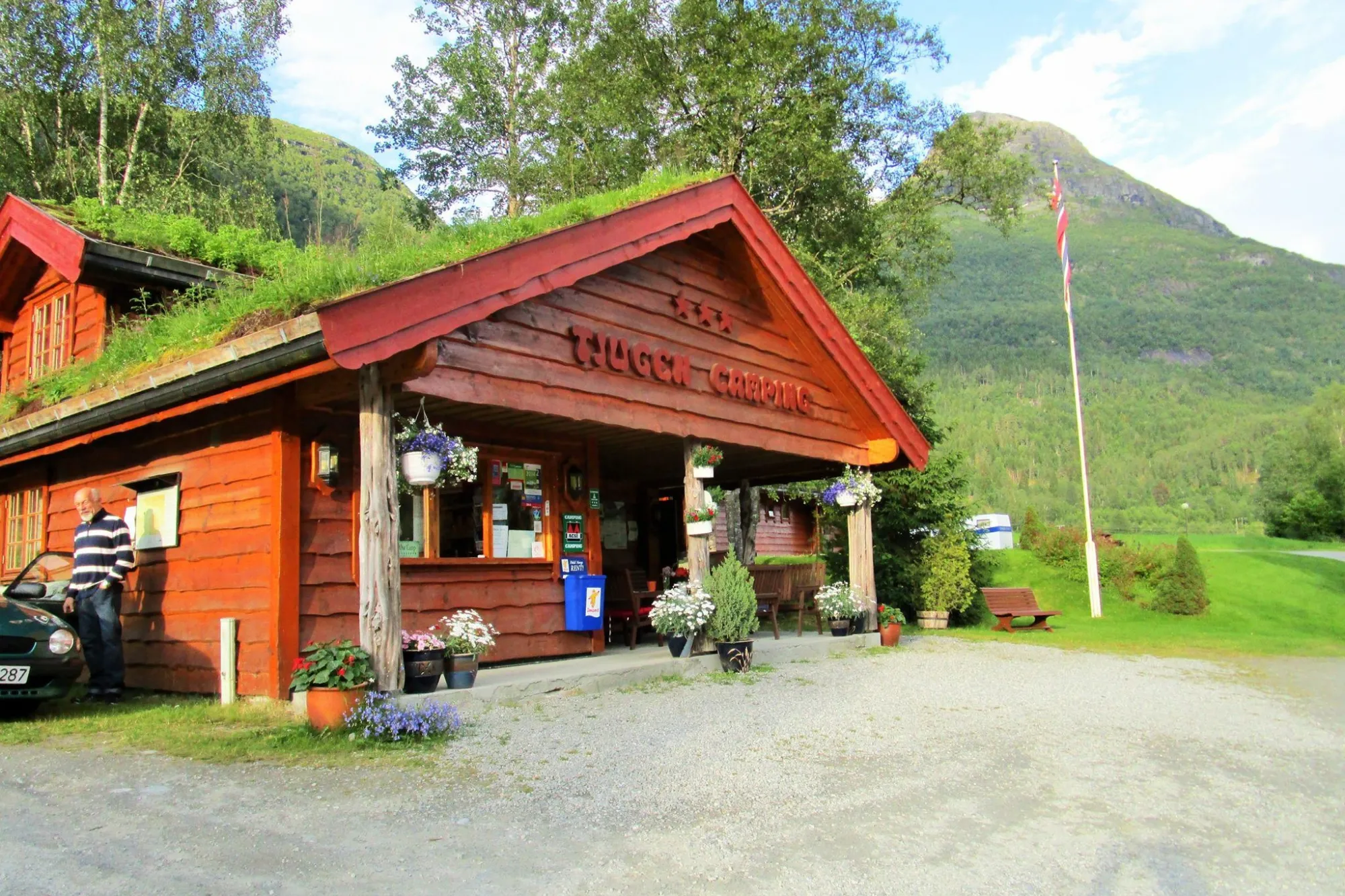 Tjugen Camping, Loen