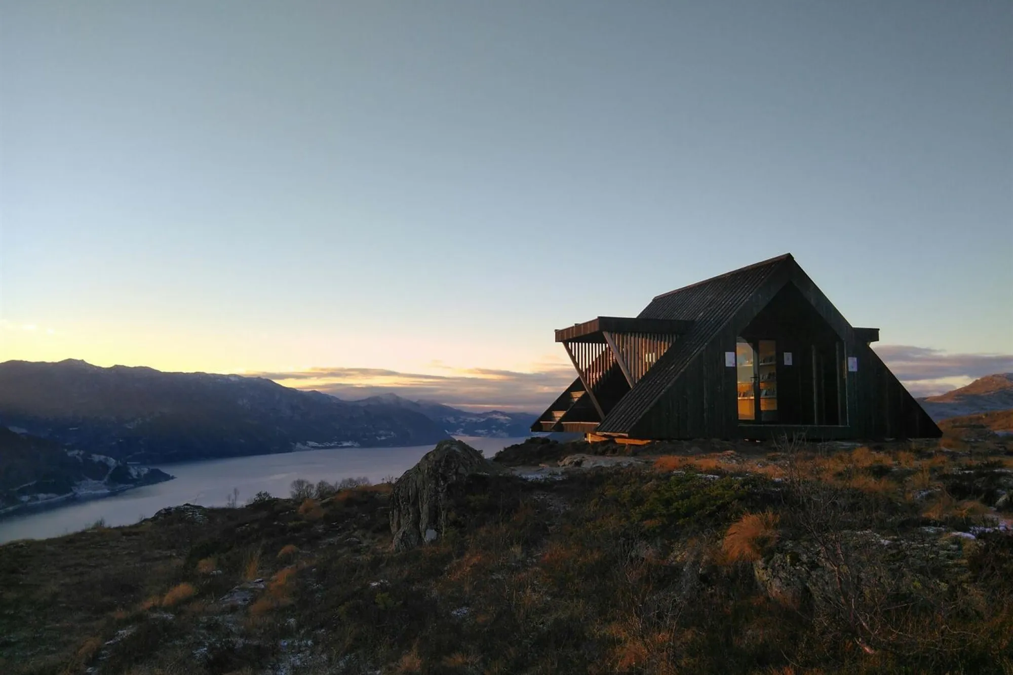 Dagsturhytta | Nordfjordeid
