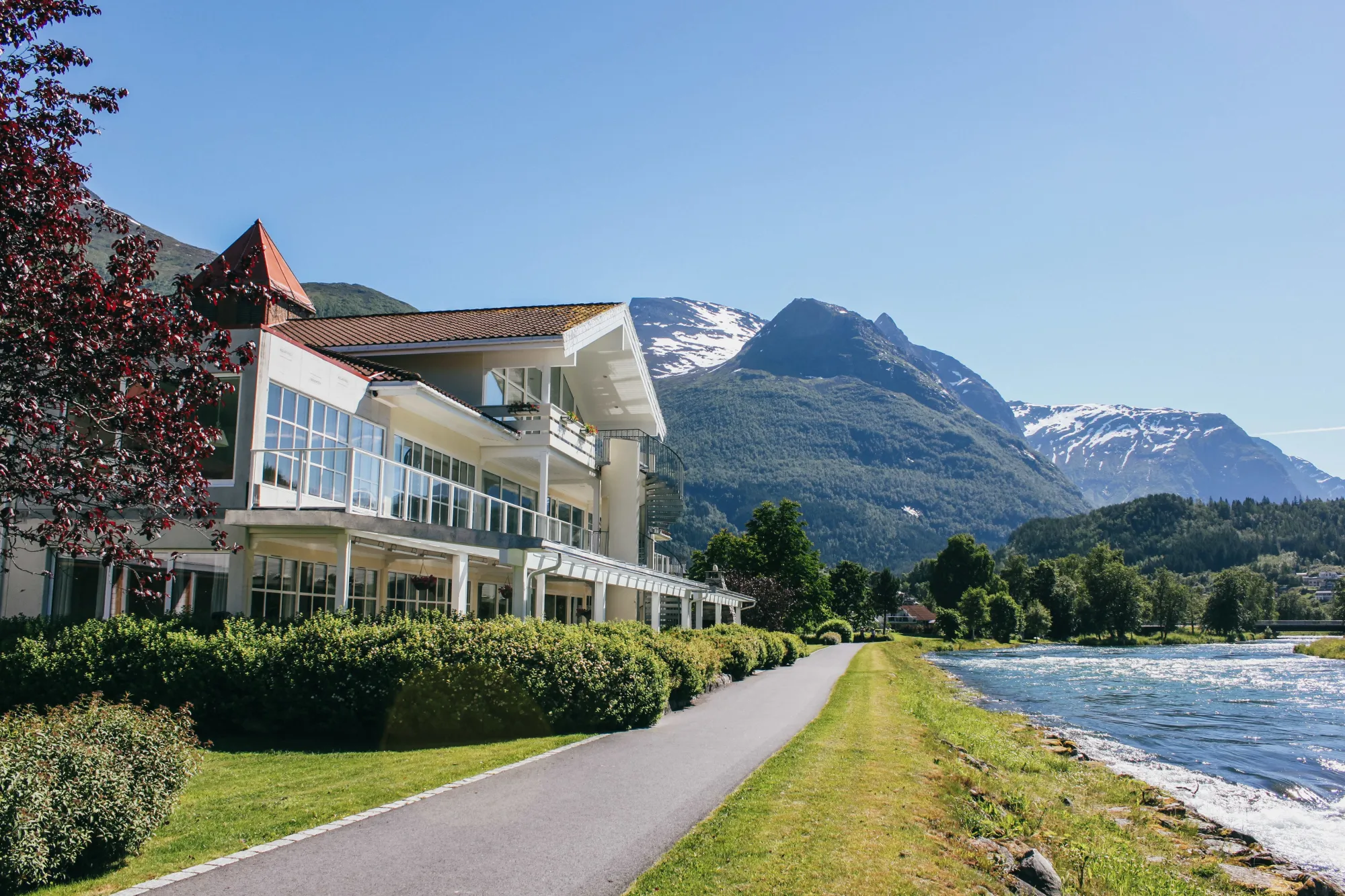 Hotel Loenfjord