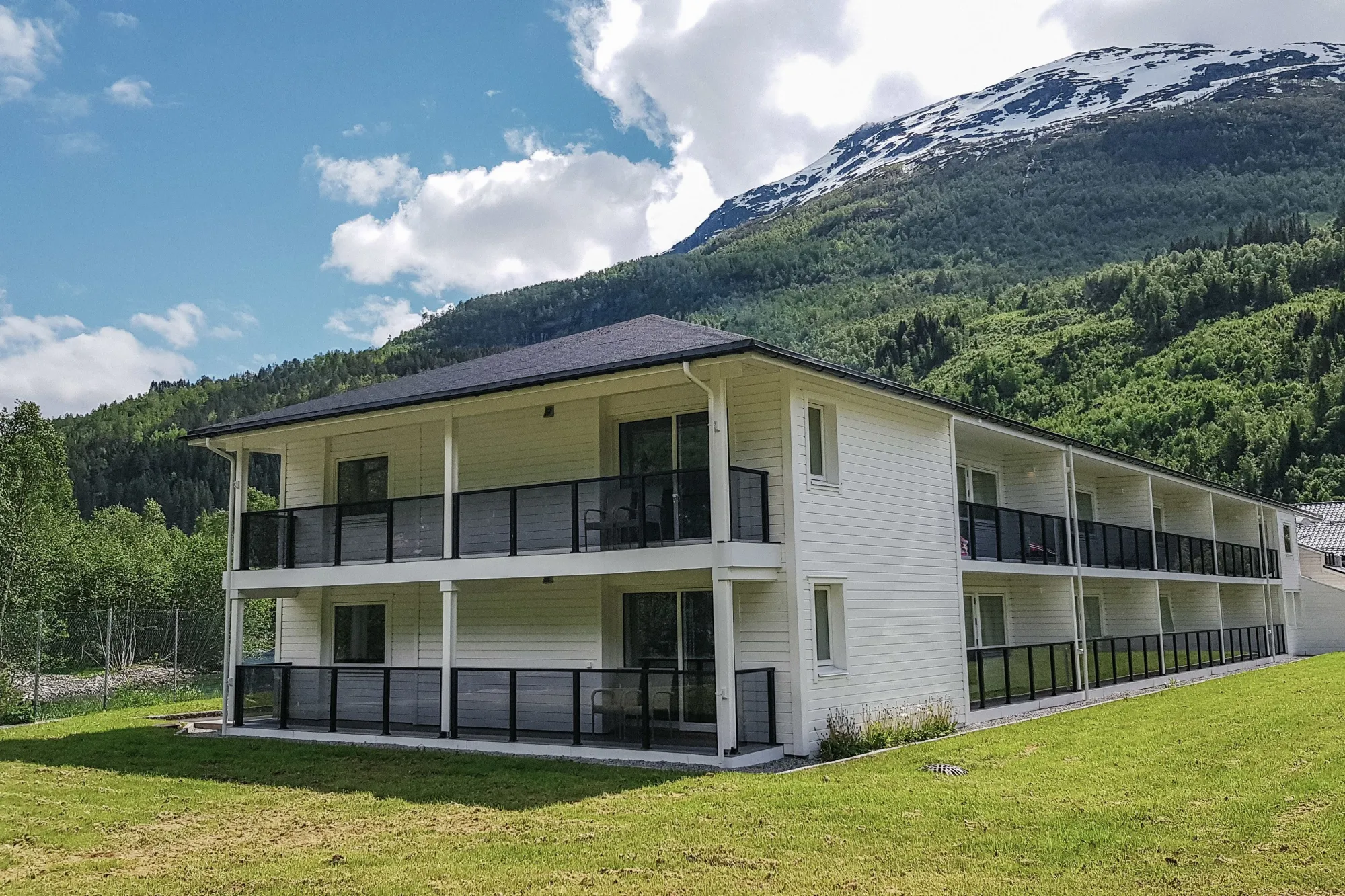 Loen Apartments